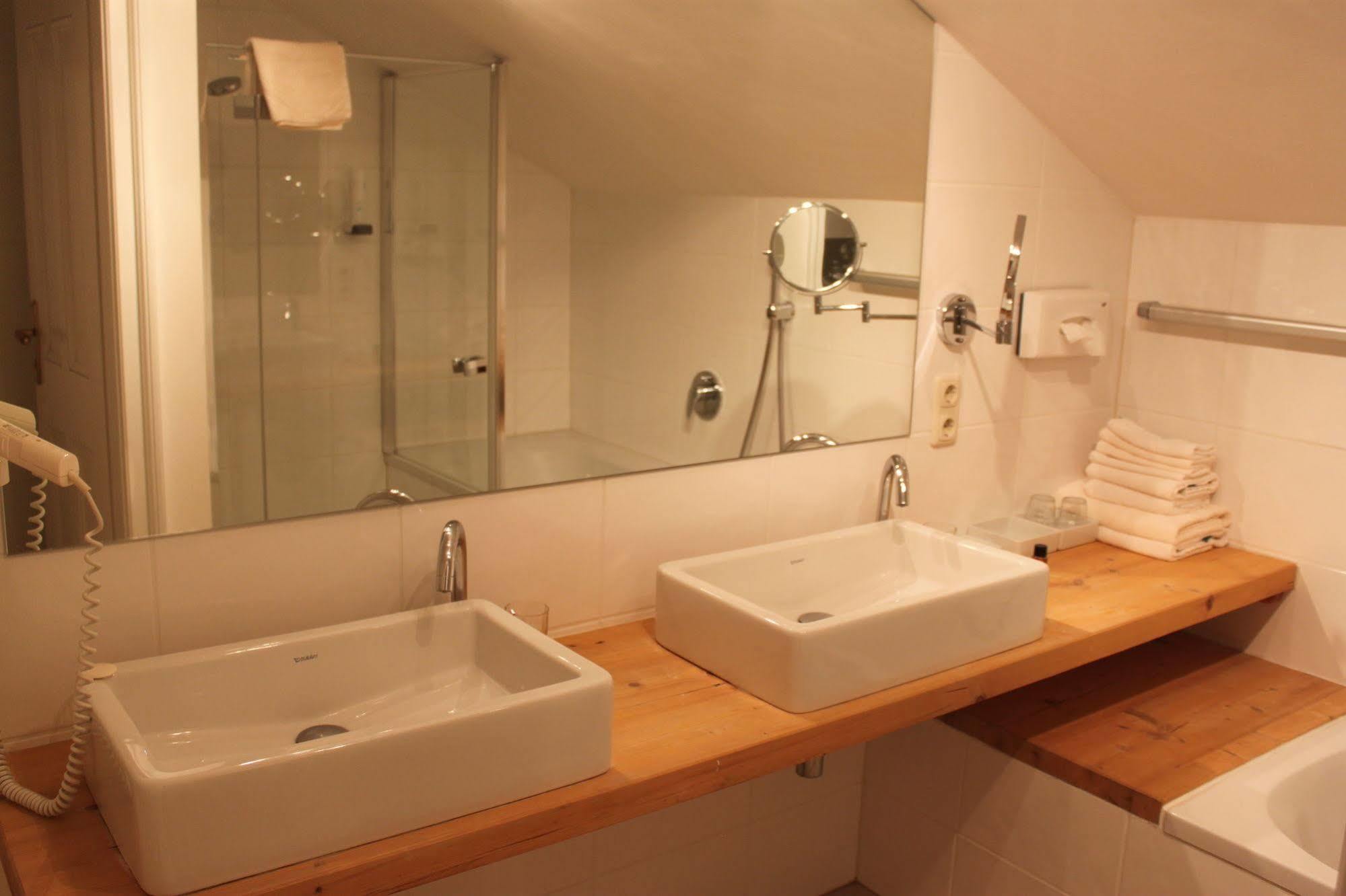 Hotel Gasthof Zur Post Sankt Gilgen Eksteriør bilde